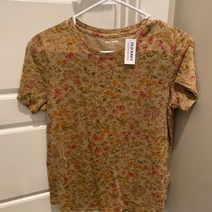 NWT old navy floral tee!
